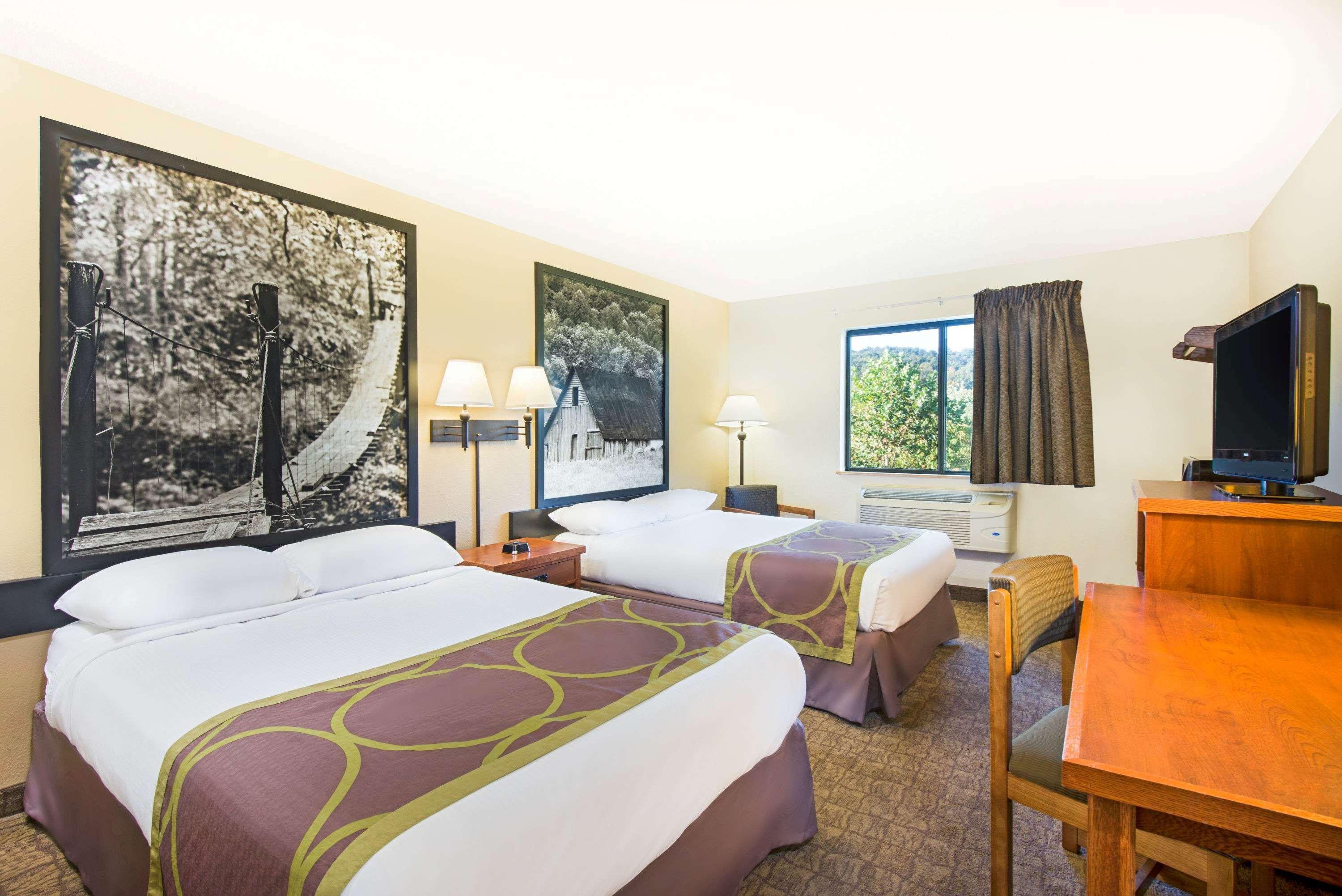 Super 8 By Wyndham Ripley Hotel Екстериор снимка