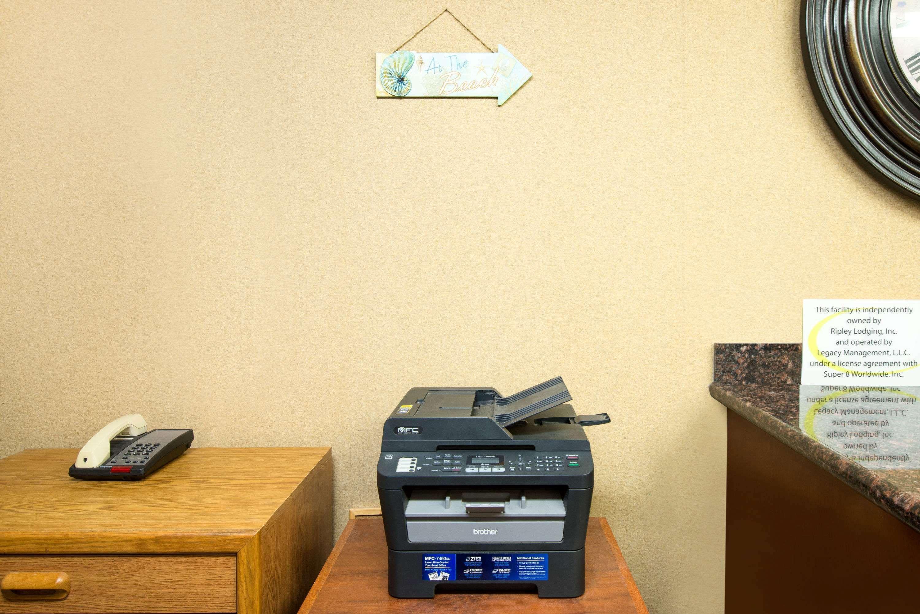 Super 8 By Wyndham Ripley Hotel Екстериор снимка
