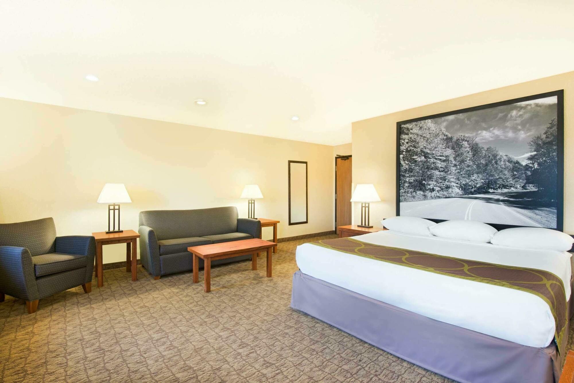 Super 8 By Wyndham Ripley Hotel Екстериор снимка